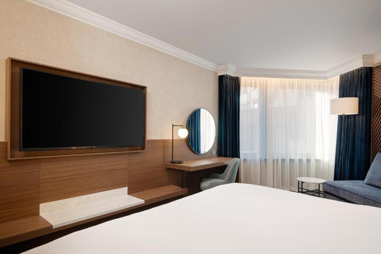 Hilton Metropole 4* Лондон