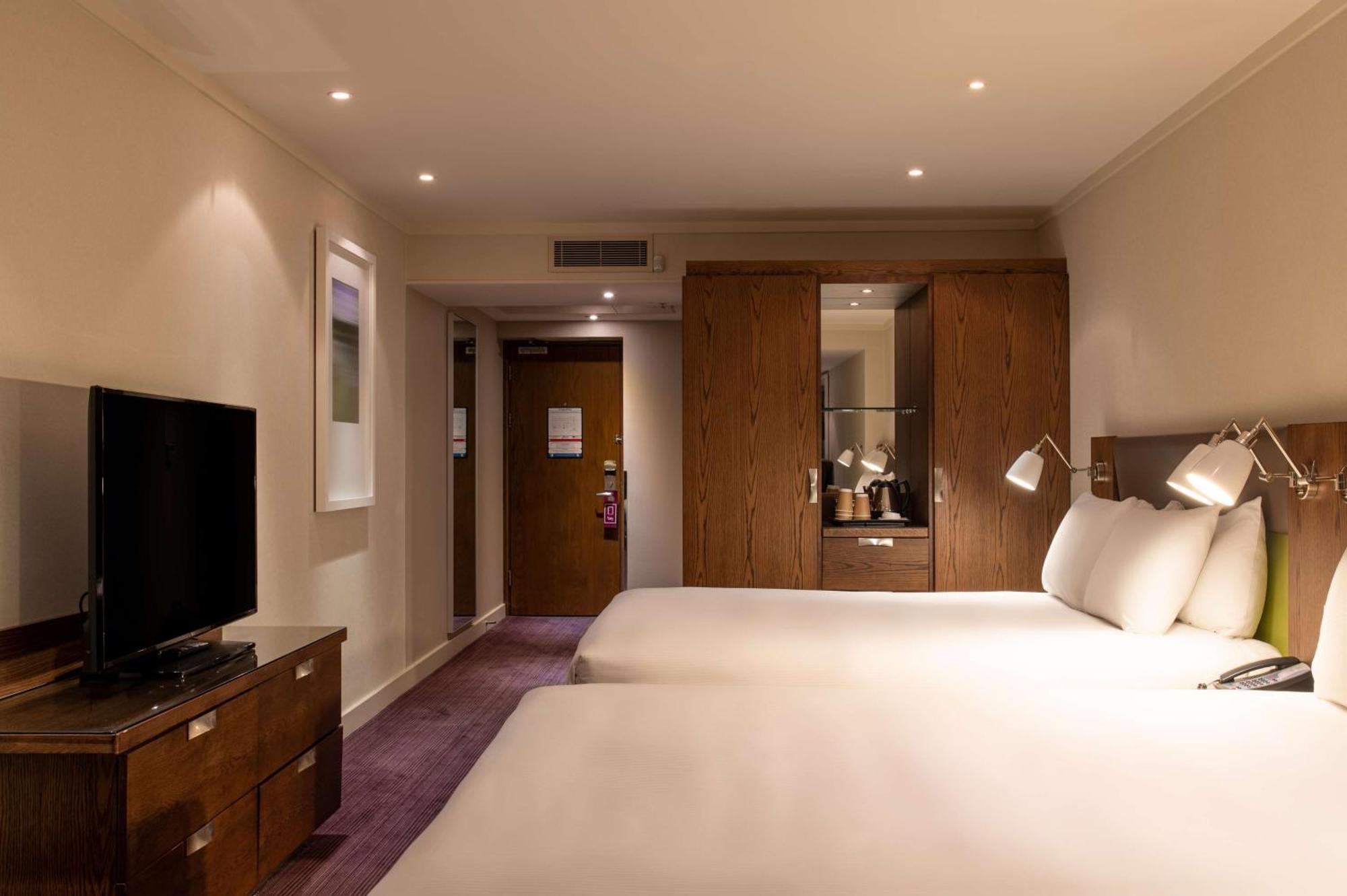 Hilton Metropole 4* Лондон