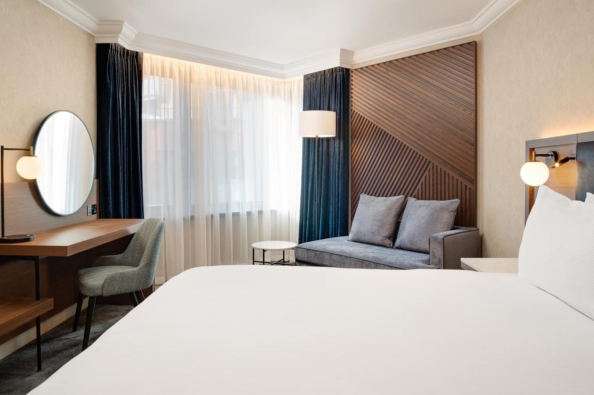 Отель Hilton Metropole