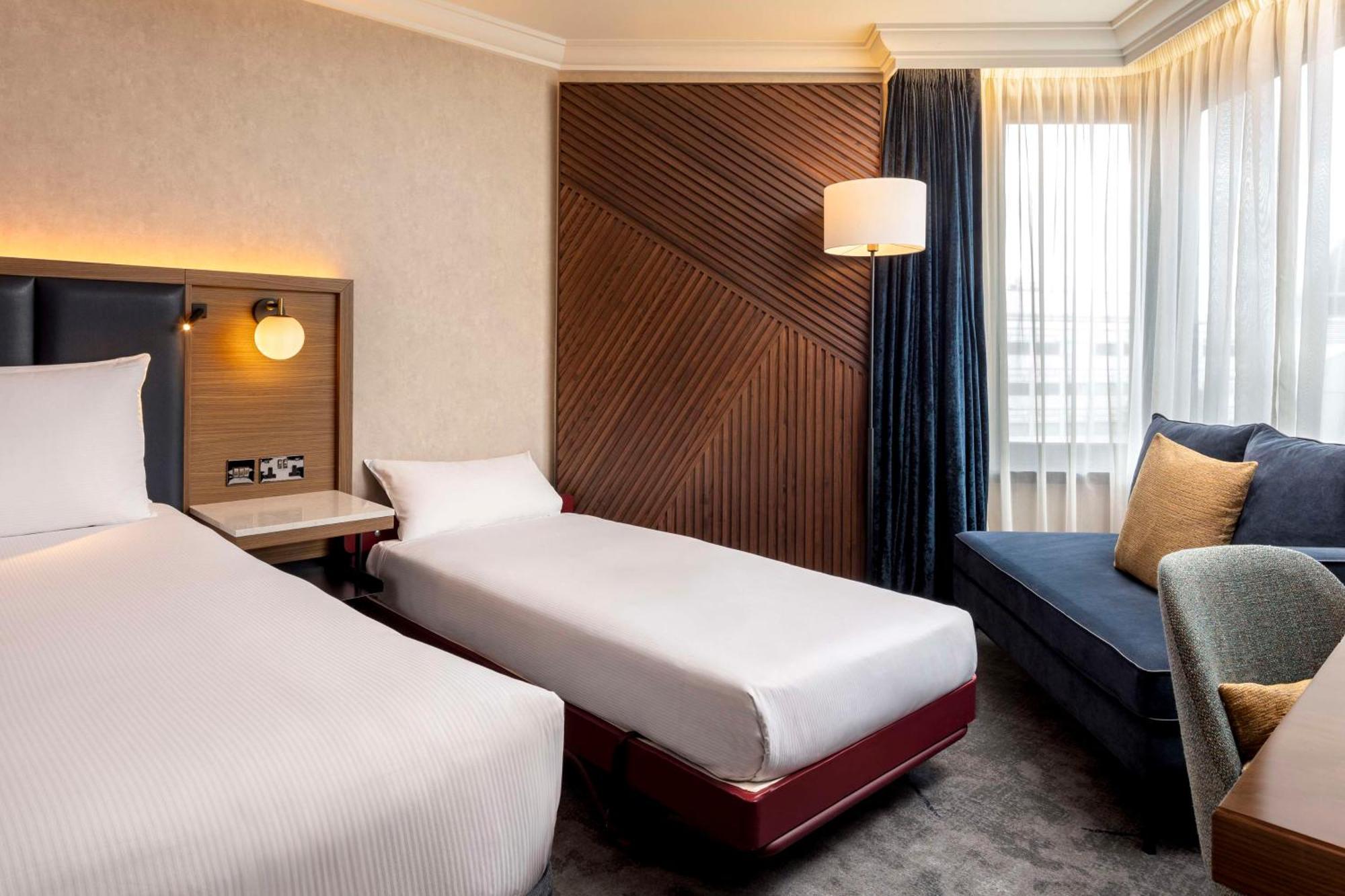 Hilton Metropole Отель Лондон